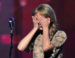 Taylor Swift テイラー・スウィフト