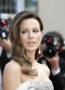 d7d03280541313.gif